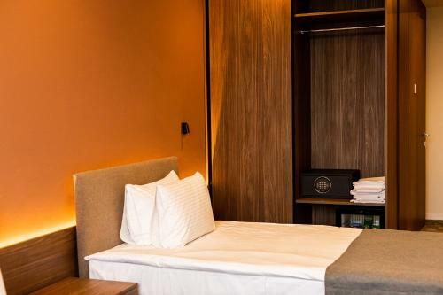 Small Hotel