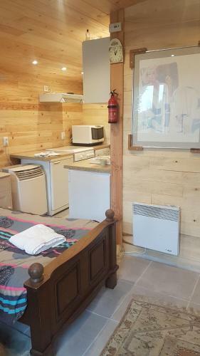 Holiday Chalet 2 Set In Country Side
