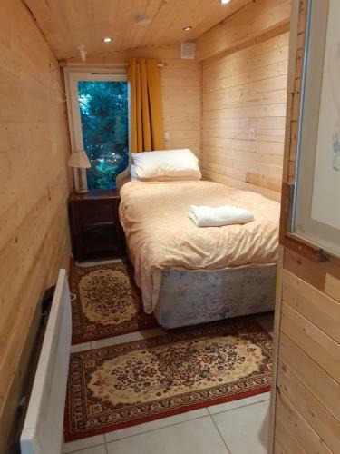 Holiday Chalet 2 Set In Country Side