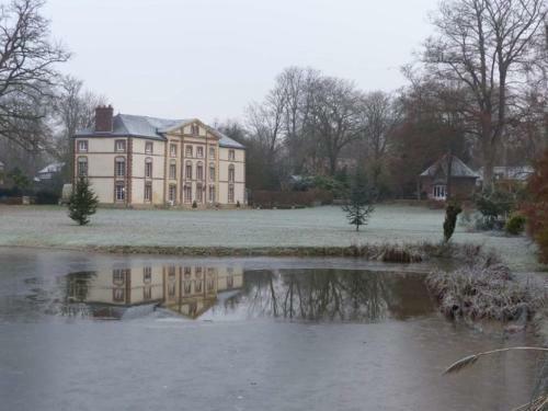 Le Domaine Des Jardins De Bracquetuit