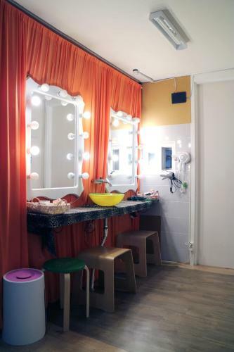 Albergue Crossroad Backpackers Hongdae