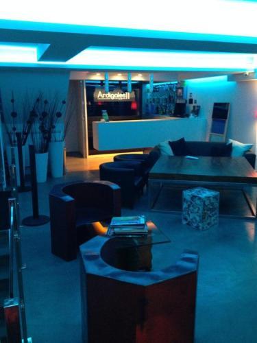 Hostal Ardigales 11
