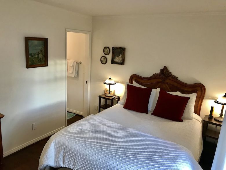 Bed & Breakfast Bath Street Inn