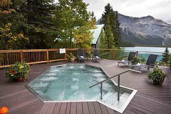 Hotel Emerald Lake Lodge