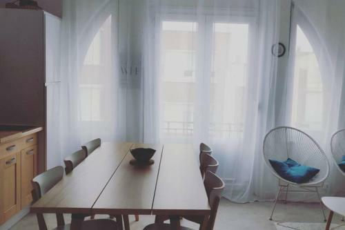 Apartamento Superbe Appartement, Balcon Vue Mer, 3 Chambres!