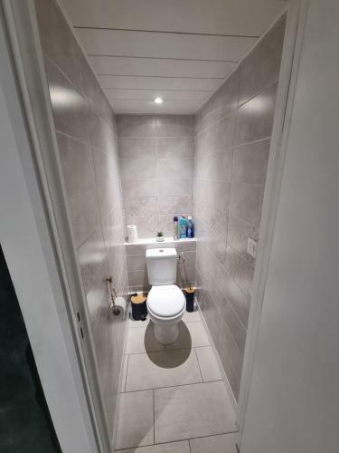 Apartamento Thelna Naely
