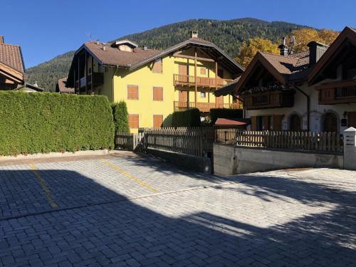Apartamento 012 Trilocale, Carisolo
