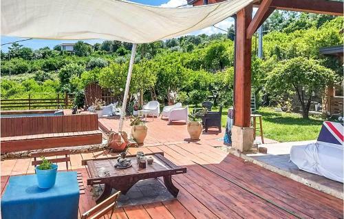 Nice Home In Carlentini With 2 Bedrooms