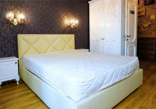 2 Rooms Vip Apartment On Sobornyi 216