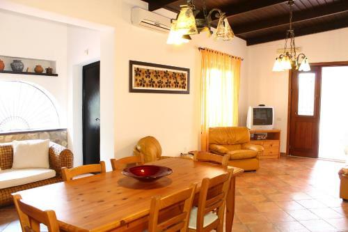 Villa Porto Rais
