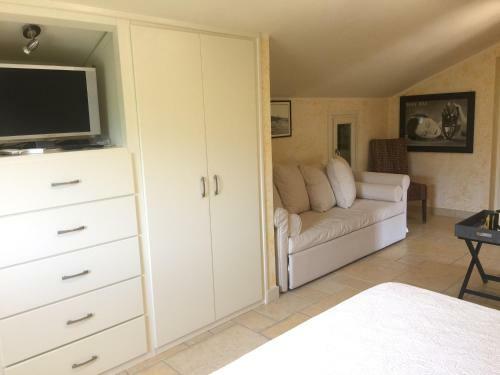 Villa Con Piscina A Carloforte