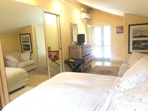 Villa Con Piscina A Carloforte