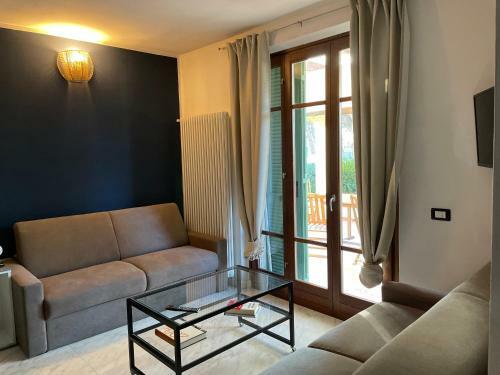 Apartamento Splendido Monolocale Con Spazioso Giardino E Veranda A 150 Mt Dal Mare