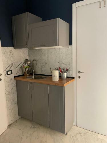 Apartamento Splendido Monolocale Con Spazioso Giardino E Veranda A 150 Mt Dal Mare