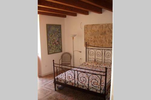 Ca' Tucci - Palazzina Tabarkina In Pietra Nel Centro Storico
