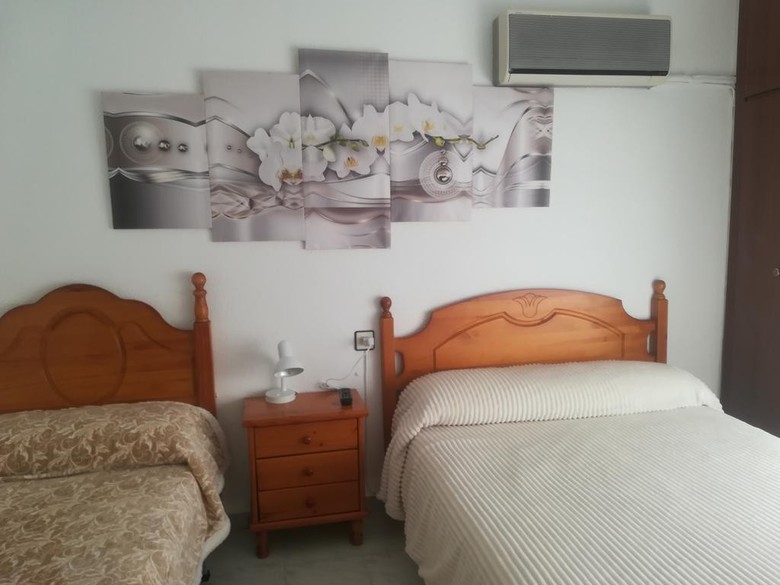 Hostal Pension La Linea