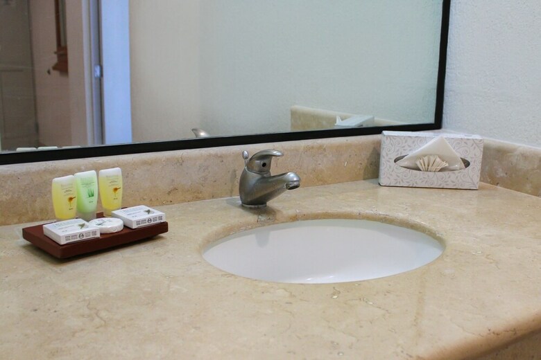 Hotel & Suites Real Del Lago