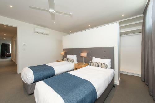 Mawson Lakes Hotel