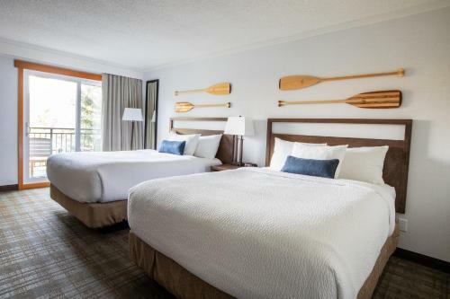 Hotel Pyramid Lake Resort