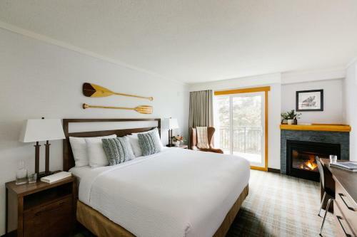 Hotel Pyramid Lake Resort