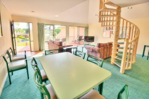 Aparthotel Merimbula Holiday Properties