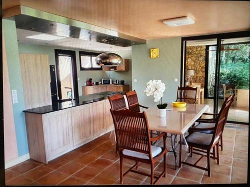 Villa & Jacuzzi - Golf De Barbaroux