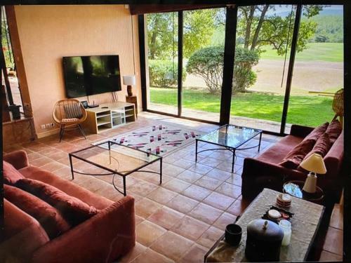 Villa & Jacuzzi - Golf De Barbaroux