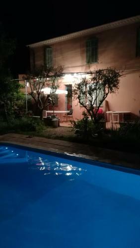 Bed & Breakfast Lolifan En Provence