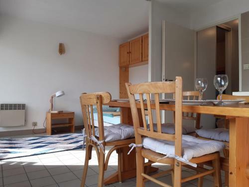 Sweet Apartment With Direct Access To Skiing