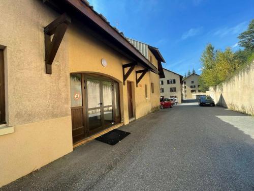 Apartamento Appartement Brian�on, 1 Pi�ce, 4 Personnes - Fr-1-330c-122
