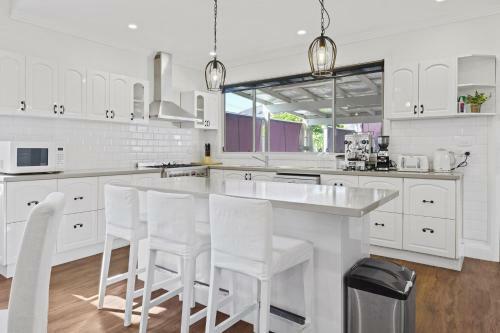The Ultimate Beach House / Swansea