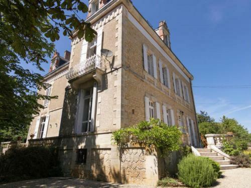 Le Petit Chateau