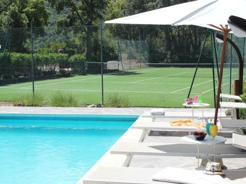 Scenic Holiday Home In Capoliveri With Swimming Pool