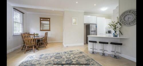 Renwick Cottage