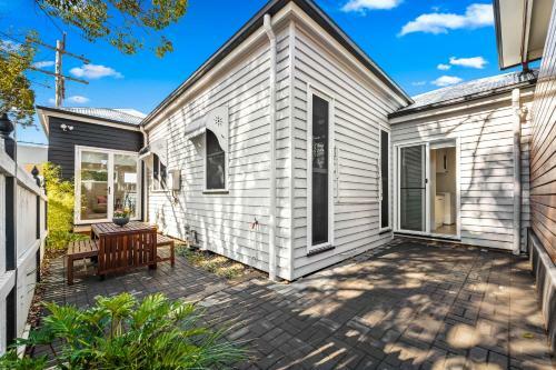 Bluestone Cottages - The Shop
