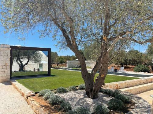 Villa Ostuni Mirror Trullo And Mirror House