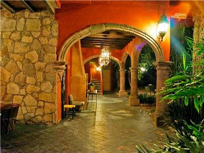 Casa Luna Hotel Boutique
