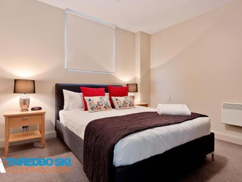 The Peak Penthouse 9