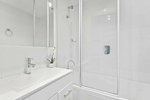 Apartamento Light-filled Coastal Living - Walk Everywhere