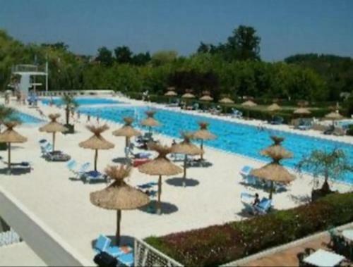 Chalet Proche De Toutes Commodites Parking Gratuit