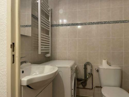 Apartamento Studio Cerb�re, 1 Pi�ce, 4 Personnes - Fr-1-225c-97