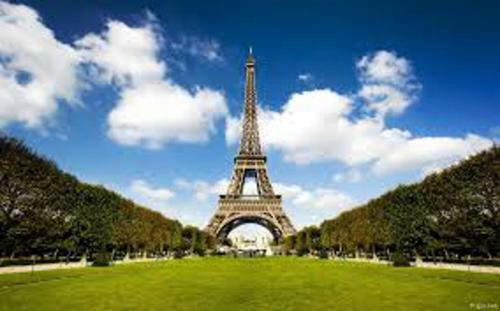 Remarkable 2-bed Apartment In Croissy