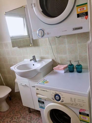 Ausmine Affordable 2br Self Contained Flats