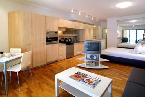 Accommodation Sydney Potts Point Studio Apartment With Balcony
