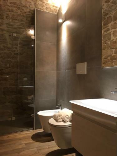 Bed & Breakfast L'archasetta Historic Apartments