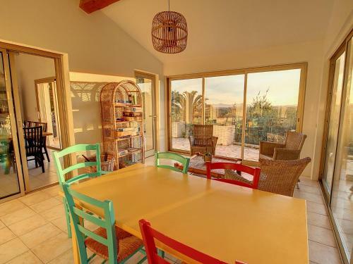 Maison Draguignan, 5 Pi�ces, 8 Personnes - Fr-1-660-4