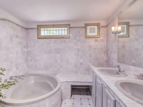 Maison Draguignan, 5 Pi�ces, 8 Personnes - Fr-1-660-4
