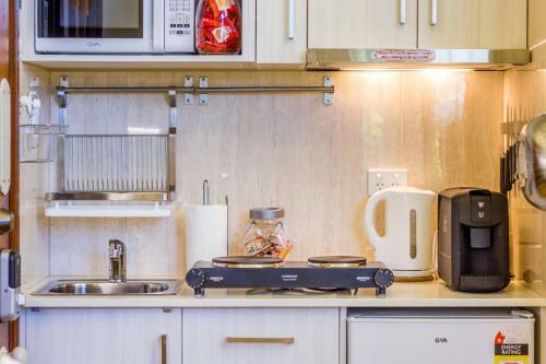 Superb Surry Hills Studio Room - Great Location