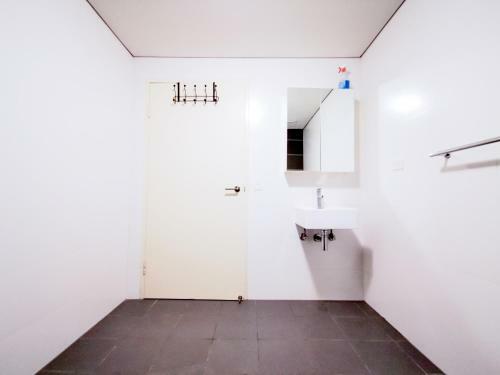 Burwood Apartment