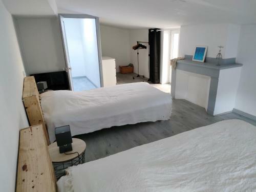 G�te Maison De Village 4 Personnes 3 Lits